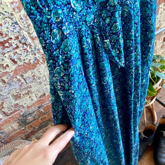 Vintage Blue Floral Jumpsuit - Picture 3 of 7